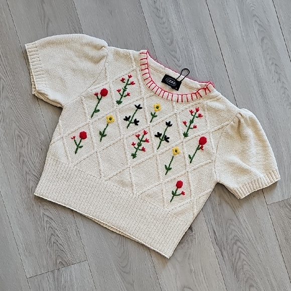 Cider Tops - Cider Floral Cottagecore Knit Cropped Shirt, XL